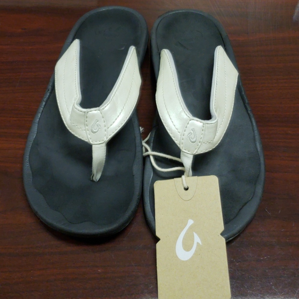 olukai sandals